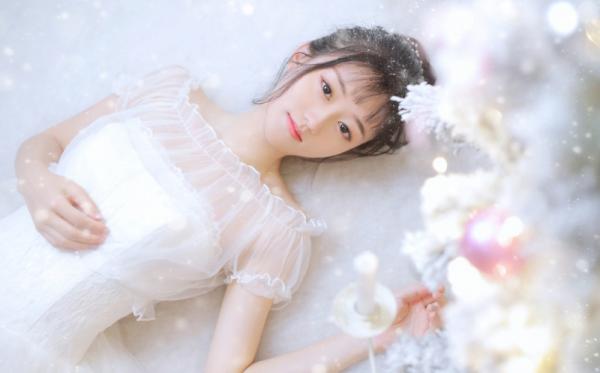 被经理安排招待两个外国人 我感到很荣幸 被经理安排招待两个外国人 我感到很荣幸