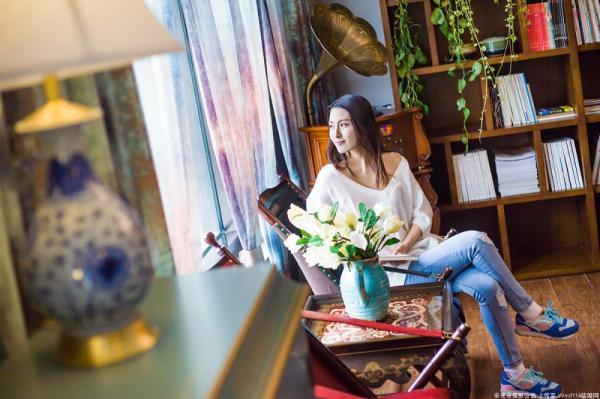 丰满肥女巨肥BwwBBww凹凸 描述的丰满之美