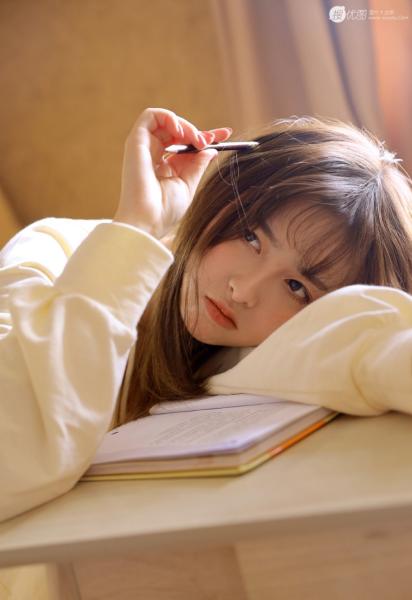 暴躁少女csgo视频怎么调出来的