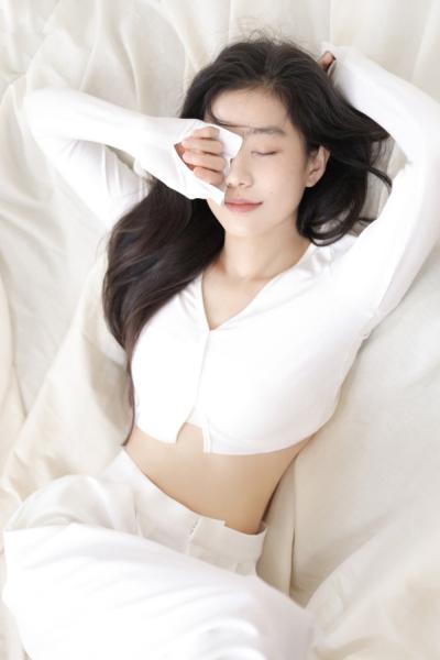 边跟别人做运动边给老公打电话好吗正常吗