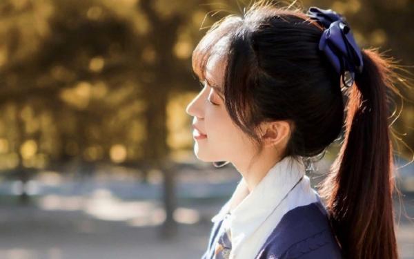 九一果冻制作厂白晶晶的走红原因是什么 九一果冻制作厂白晶晶的走红原因是什么