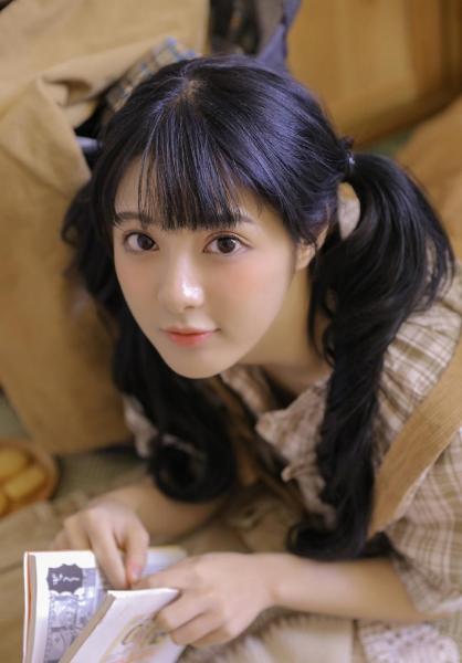 酒店经理把我介绍2个外国人什么意思