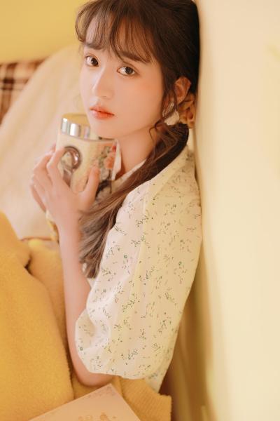 可怜数点菩提水,倾入红莲两瓣中一般指的是什么意思