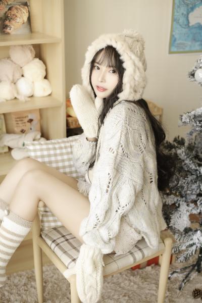 白领自述陪两个外国专家吃饭然后去酒店开房谈项目