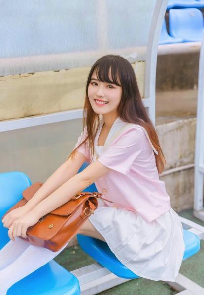 生物课老师拿自己做繁衍例子 我们感觉很惊讶