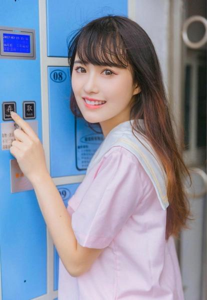 生物老师把我当成活教材 我感觉很自豪终于可以为班级同学服务了